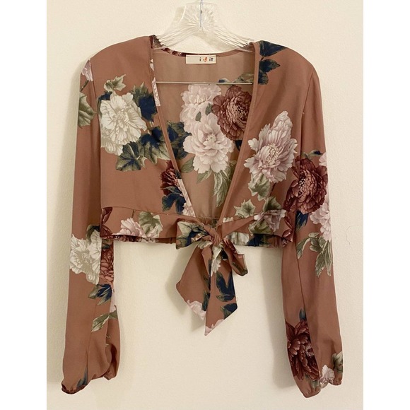 Floral Tie Front Crop Top - Picture 2 of 8